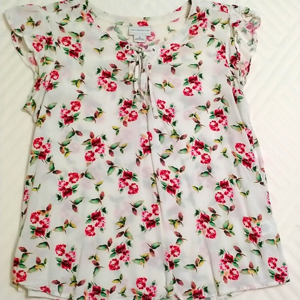 Liz Claiborne Flutter Sleeve Top